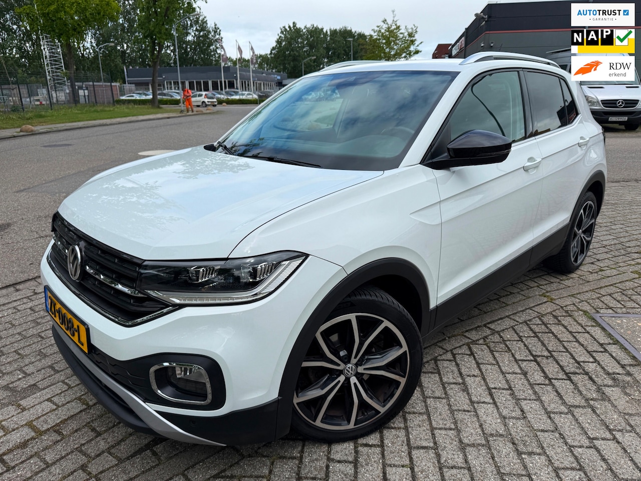 Volkswagen T-Cross - 1.0 TSI Style DSG AUT LED CARPLAY NAP 1-EIGENR ACC - AutoWereld.nl