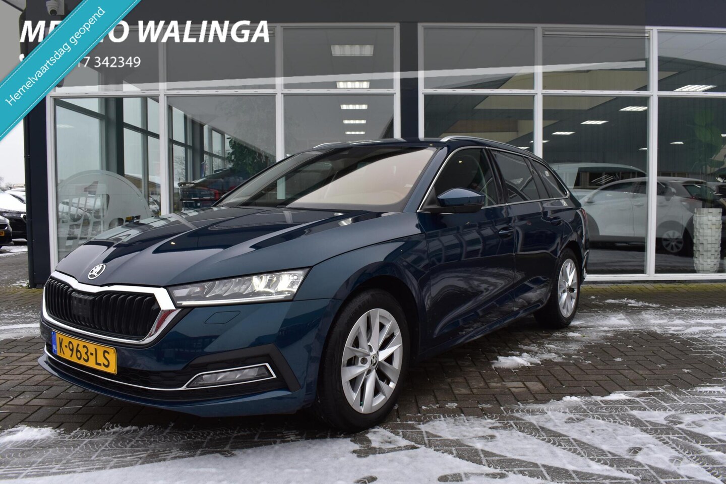Skoda Octavia Combi - 1.0 e-TSI Business Edition Plus|Automaat|Stoelverwarming|Apple carplay|Navi|PDC - AutoWereld.nl