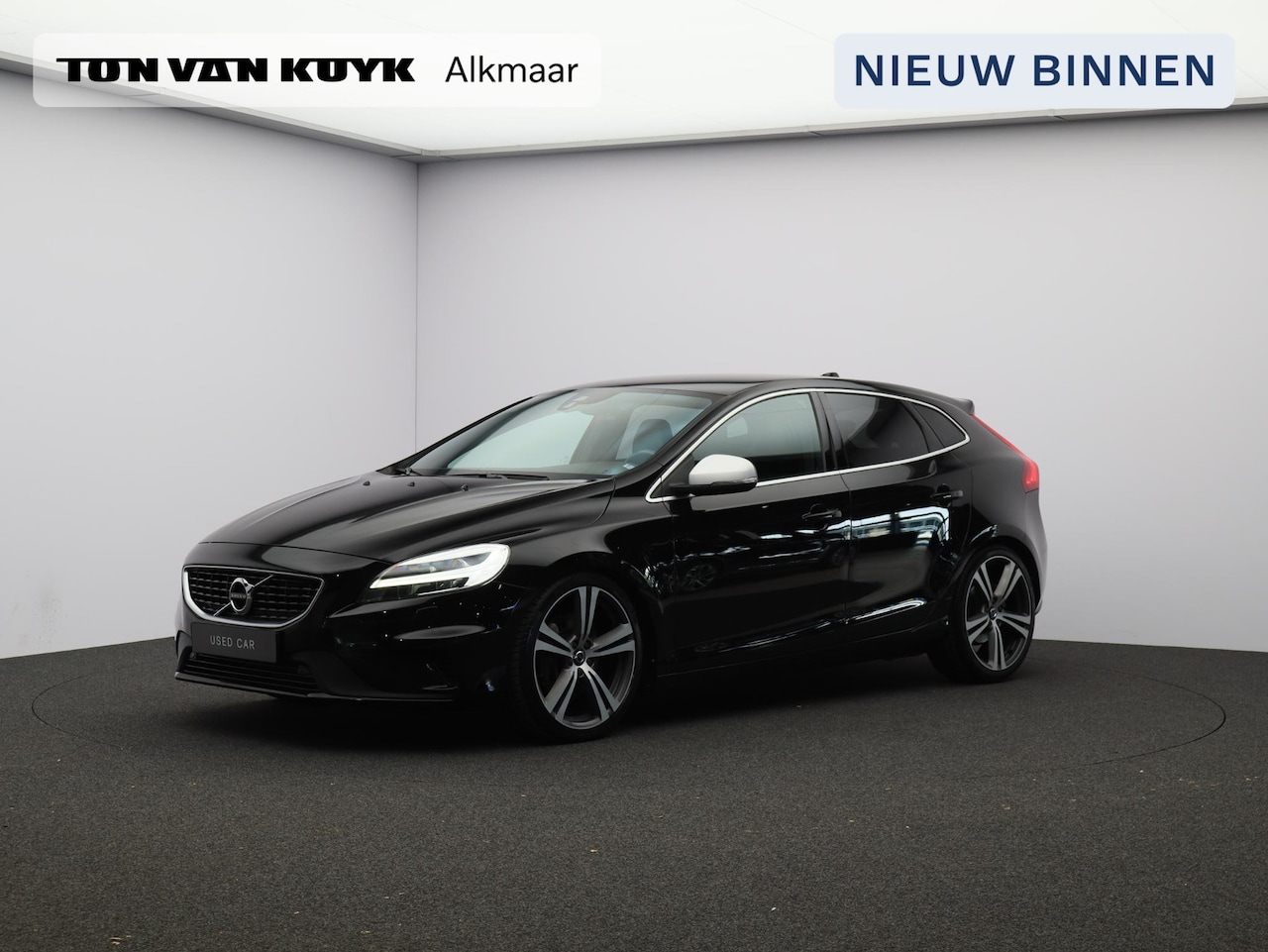 Volvo V40 - T5 245pk R-Design / Stoel+voorruitverwarming / Park assist v+a+camera / Privacy glass / 19 - AutoWereld.nl