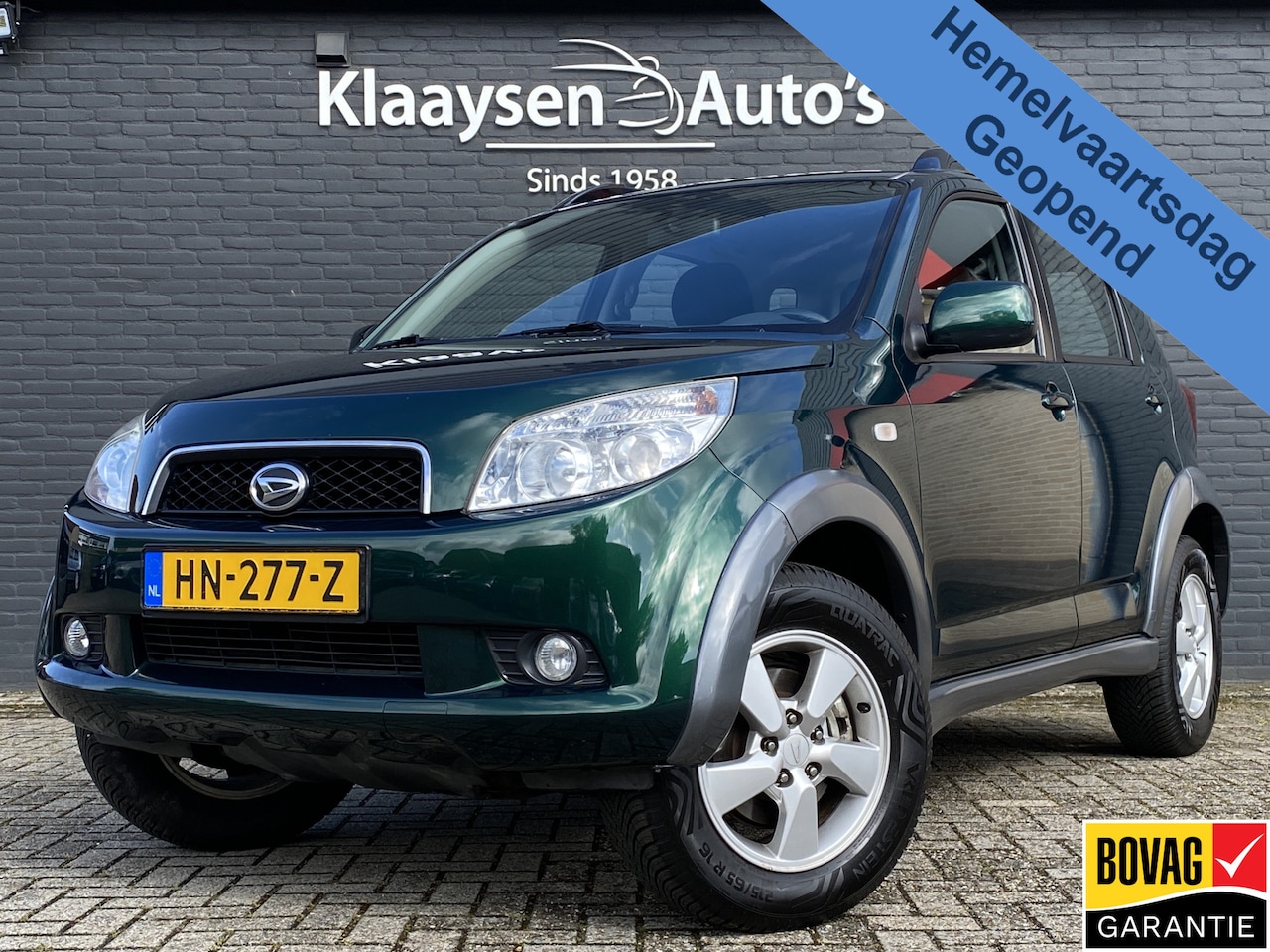 Daihatsu Terios - 1.5-16v Expedition 4WD | dealer onderhouden | airco | trekhaak | all season banden | alcan - AutoWereld.nl