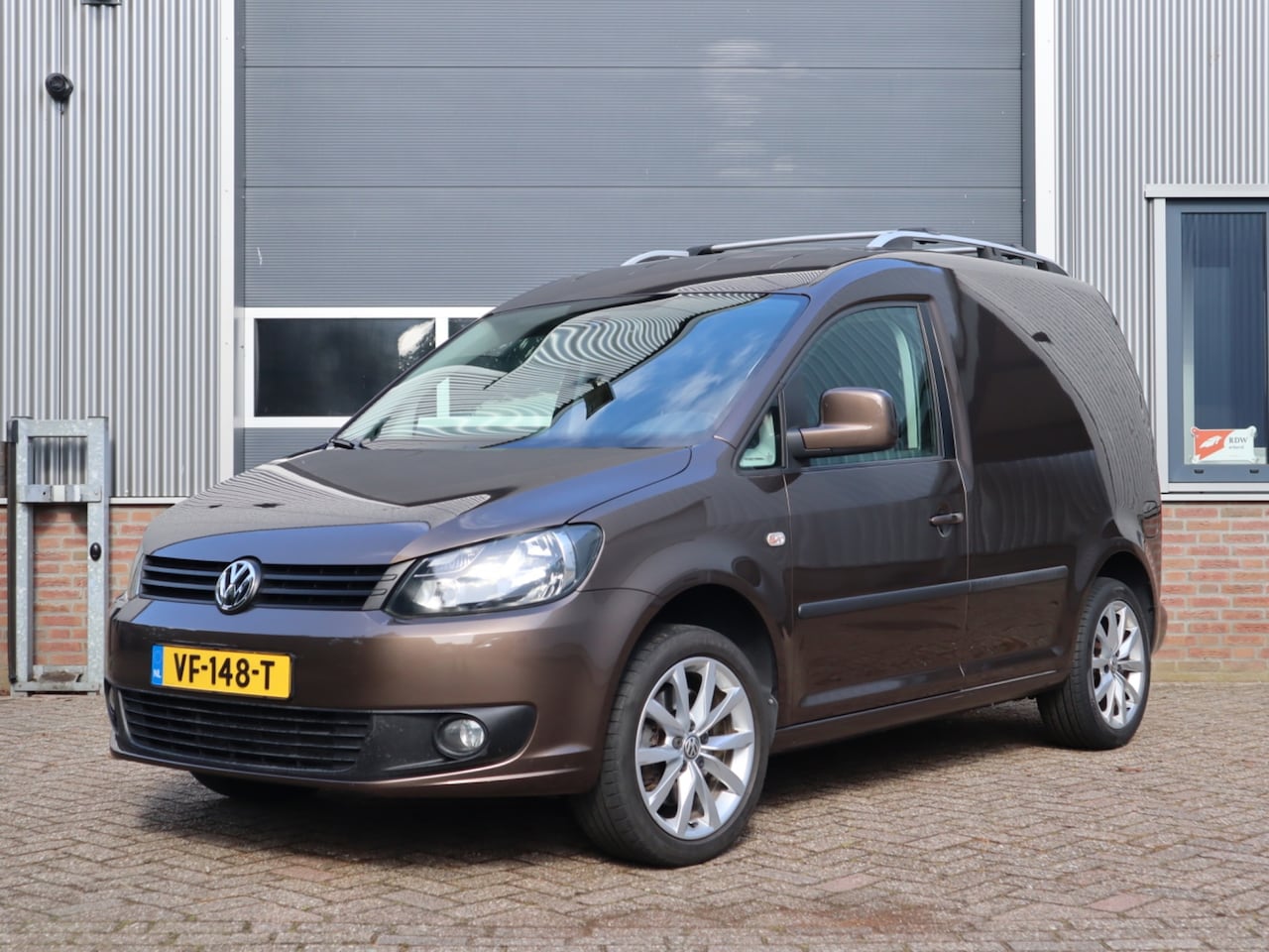Volkswagen Caddy - 2.0 TDI 140pk A/C, CC, MF-stuur, Navi, LMV, TH, L1H1 - AutoWereld.nl