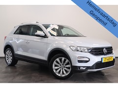 Volkswagen T-Roc - 1.0 TSI Style PDC Camera ACC Navi * Hemelvaartsdag geopend van 12:00 tot 17:00u