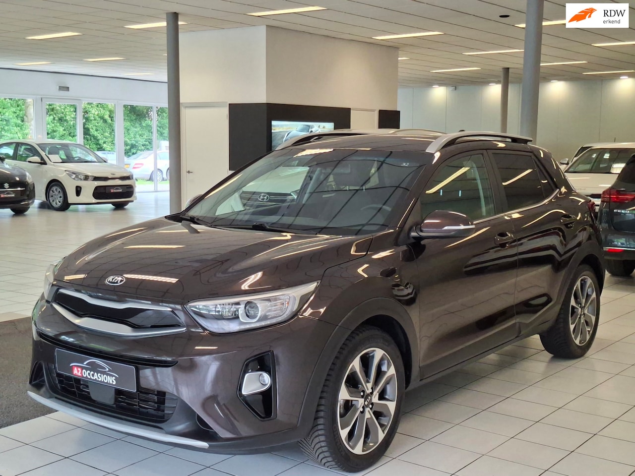 Kia Stonic - 120pk Leder/Navi/Carplay/Android auto/Camera - AutoWereld.nl