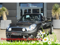 MINI Cabrio - 1.6 Cooper S 184pk HarmanKardon/Navigatie/Stoelverwarming