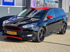 Ford Focus - 1.5 EcoBoost 150 pk Black Edition ST-line