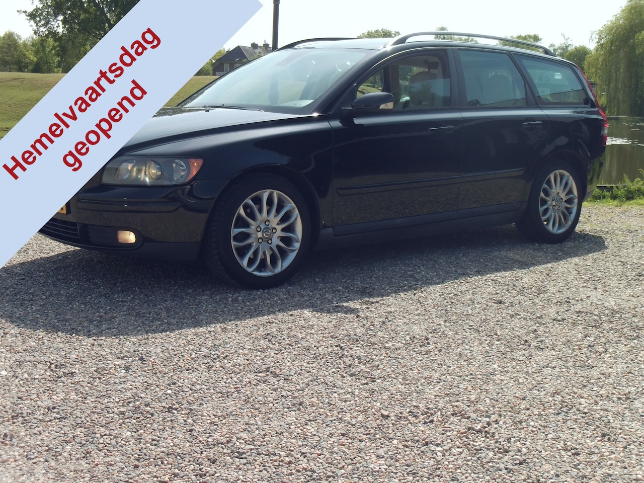 Volvo V50 - 2.4 Summum - Airco - Leer Hemelvaartsdag geopend van 09:00- tot 16:00 uur - AutoWereld.nl