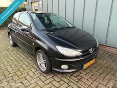 Peugeot 206 - 1.4-16V Air-line 3 NAP//ELEC.RAMEN//INRUILKOOPJE
