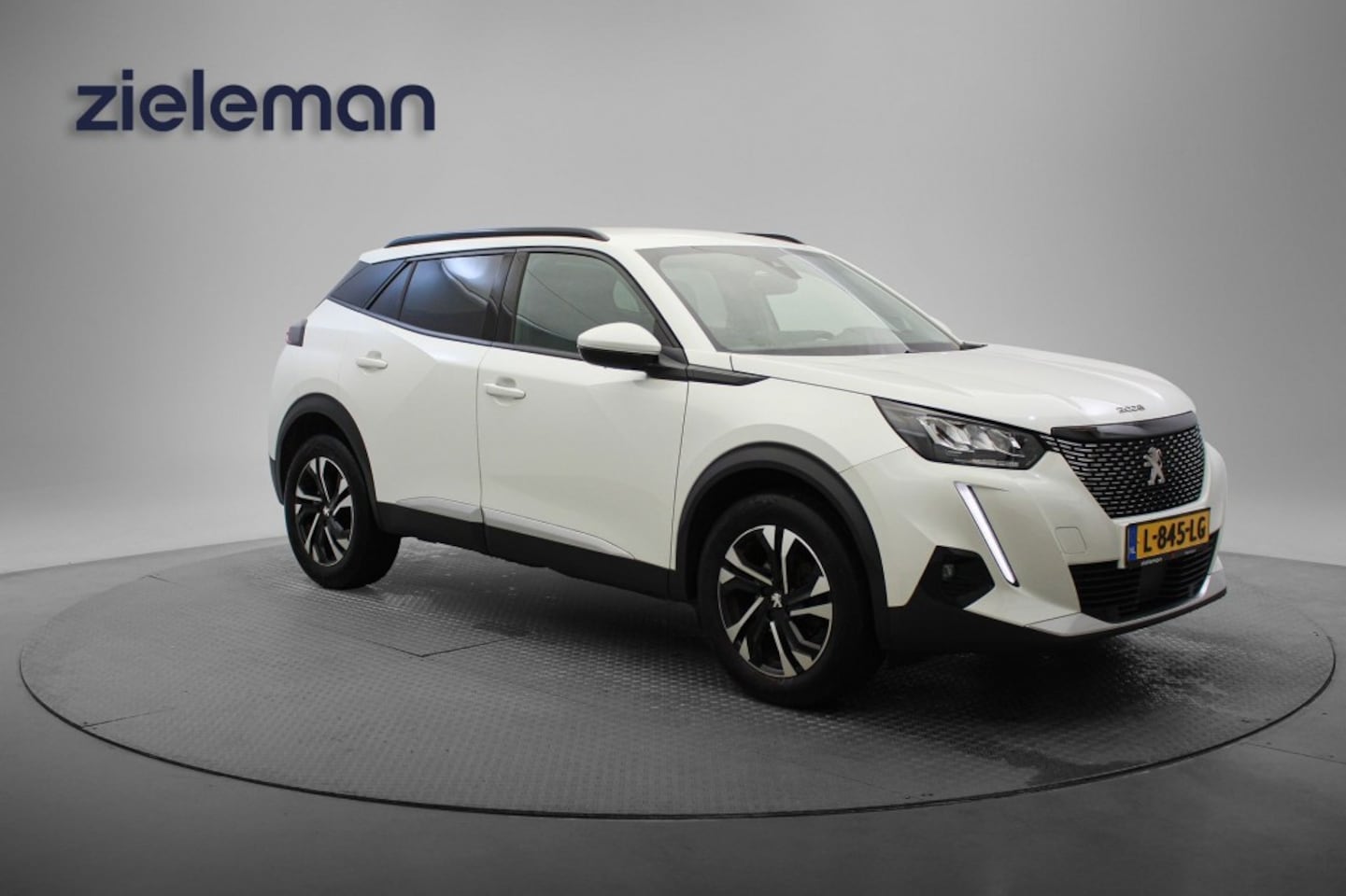 Peugeot 2008 - 1.2 PureTech Allure Pack Automaat - Carplay, Camera, half Leer, Keyless, Stoelverw. - AutoWereld.nl