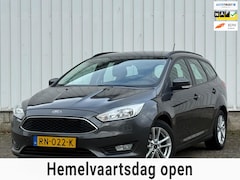 Ford Focus Wagon - 1.0 2e Eigenaar, (GroteScherm), Climate, Navi, Cruise, PDC, DealerOnderhouden, PDC