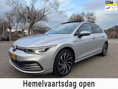 Volkswagen Golf - 1.5 eTSI Style / panorama / automaat / airco / cruise.control / elek.pakket / lmv / nap