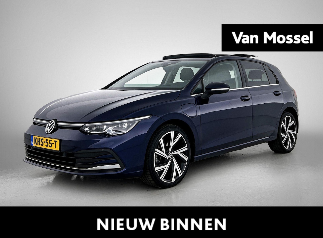 Volkswagen Golf - 1.4 eHybrid Style | WORDT VERWACHT | PANORAMADAK | ACHTERUITRIJCAMERA | STANDKACHEL | MEMO - AutoWereld.nl