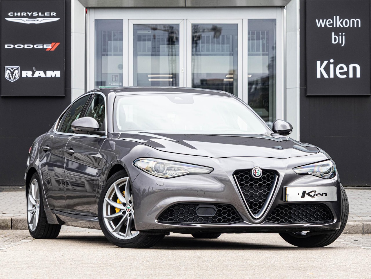 Alfa Romeo Giulia - 2.0T Super | Xenon | Clima | BTW | - AutoWereld.nl
