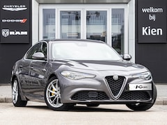 Alfa Romeo Giulia - 2.0T Super | Xenon | 18" Velgen | BTW Auto |