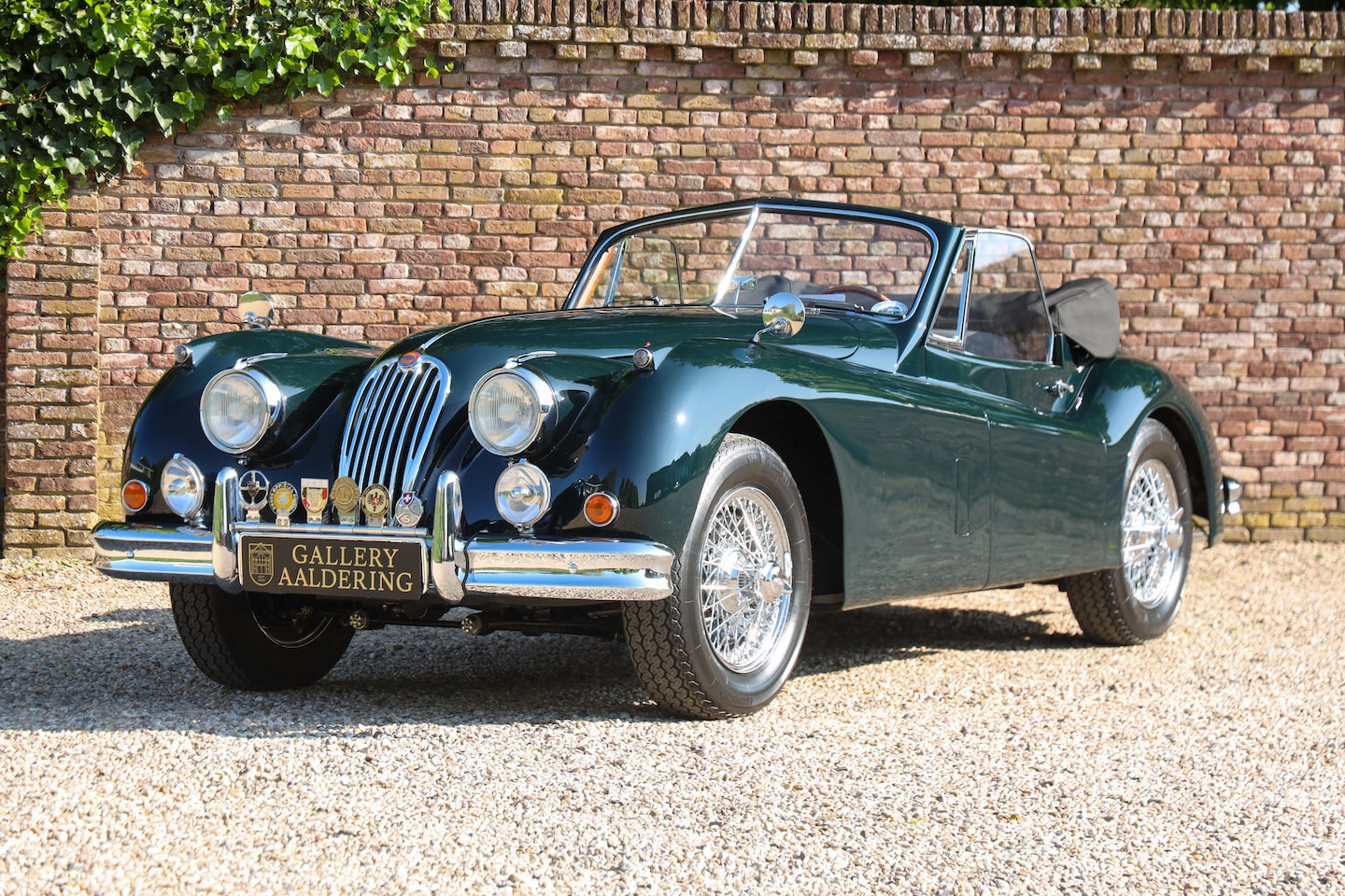 Jaguar XK - XK140 SE Drophead Coupe "Overdrive" Fully restored and rebuilt at the time with appropriat - AutoWereld.nl