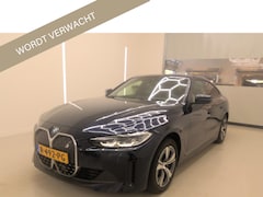 BMW i4 - eDrive40 84 kWh SOH 97% Origineel NL 1e Eigenaar BTW