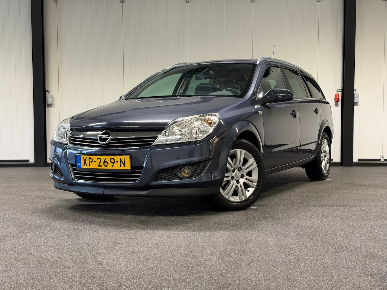 Opel Astra Wagon - 1.8 Essentia Nieuwe APK Trekhaak - AutoWereld.nl