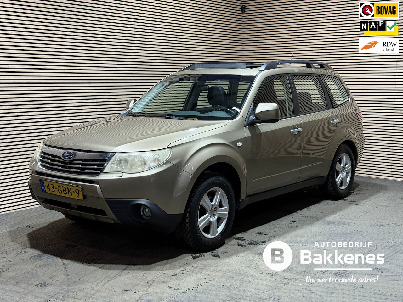 Subaru Forester - 2.0 Premium | 4x4 | Airco | Cruise | Schuifdak - AutoWereld.nl