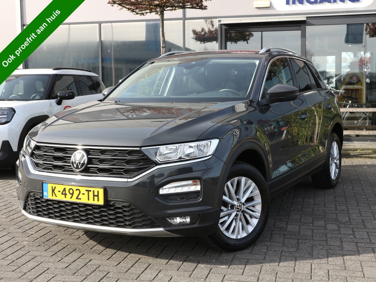 Volkswagen T-Roc - 1.0 TSI Style Business NAVI TREKHAAK - AutoWereld.nl