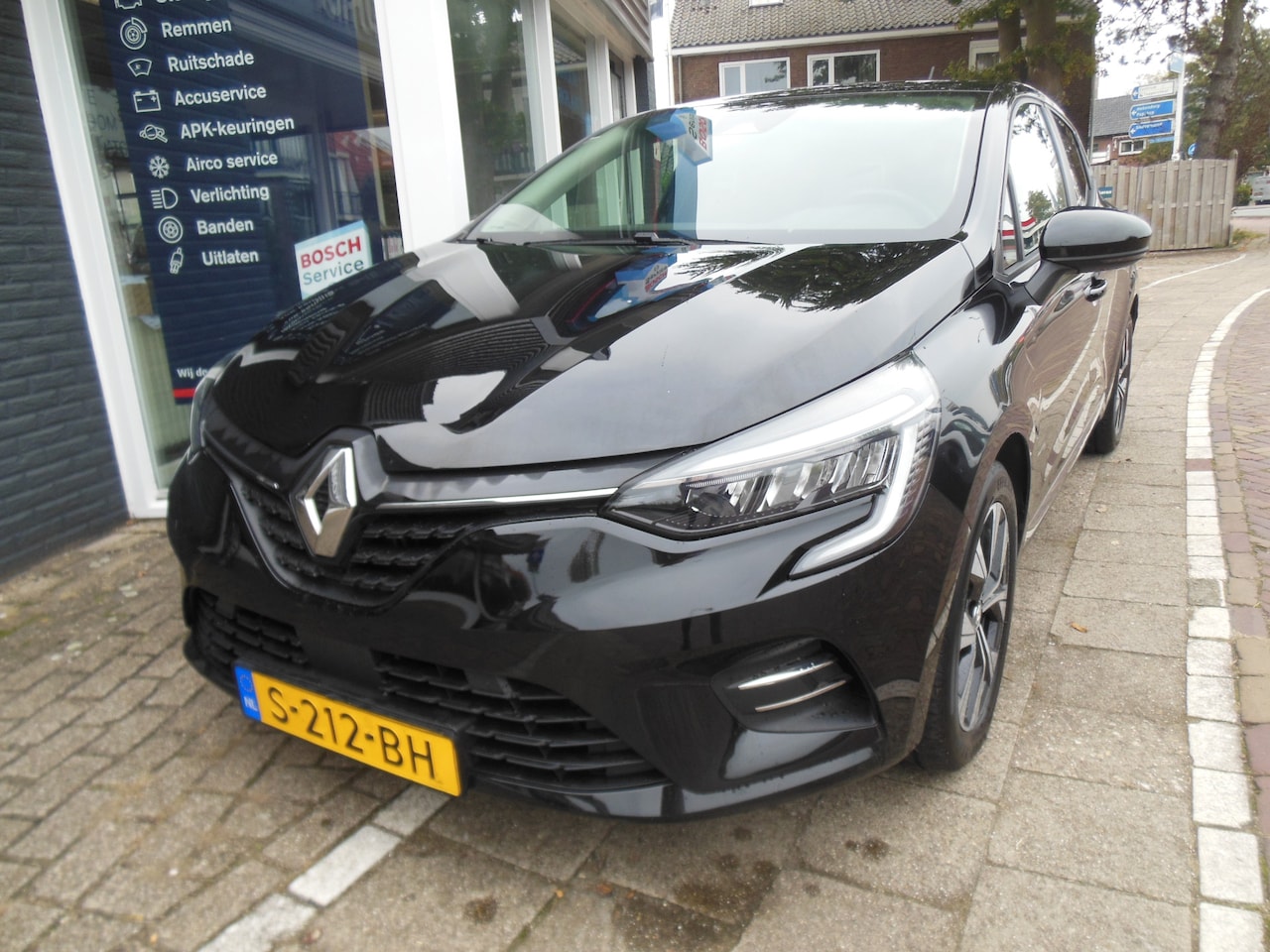 Renault Clio - 1.0 TCe 90 Evolution 12 maanden Bovag garantie carplay/android - AutoWereld.nl