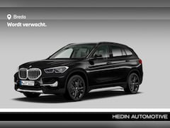 BMW X1 - sDrive20i High Executive | xLine | Active Cruise Control | Navigatie Business | Driving As