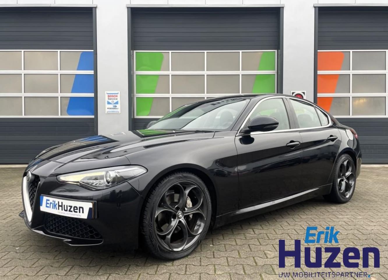 Alfa Romeo Giulia - 2.2 JTDm / 19 inch velgen / Cruise Control / Navi - AutoWereld.nl