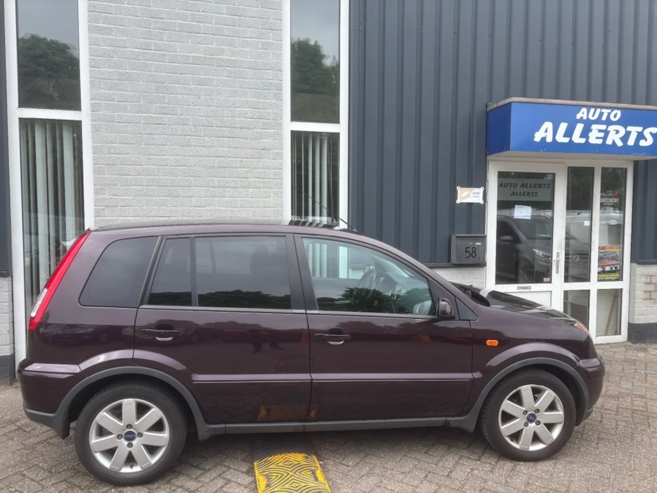 Ford Fusion - 1.6-16V CROSSROAD 100% dealer onderhouden - AutoWereld.nl