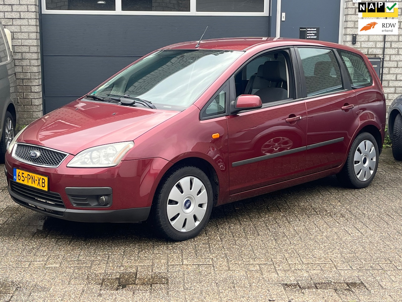 Ford Focus C-Max - 1.6-16V Trend apk27-1-2027 airco trekhaak cruise contr - AutoWereld.nl
