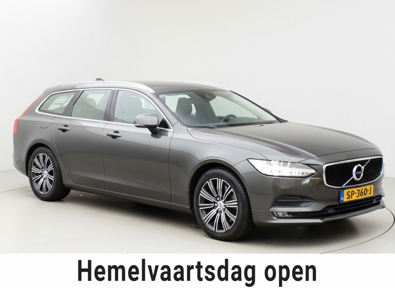 Volvo V90 - 2.0 T4 Momentum|Leder|Memory|ACC|Cam|Carplay|Trekh - AutoWereld.nl