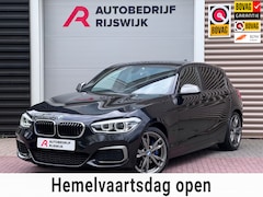 BMW 1-serie - M135i xDrive Xenon/Keyless/Stoelverwarming