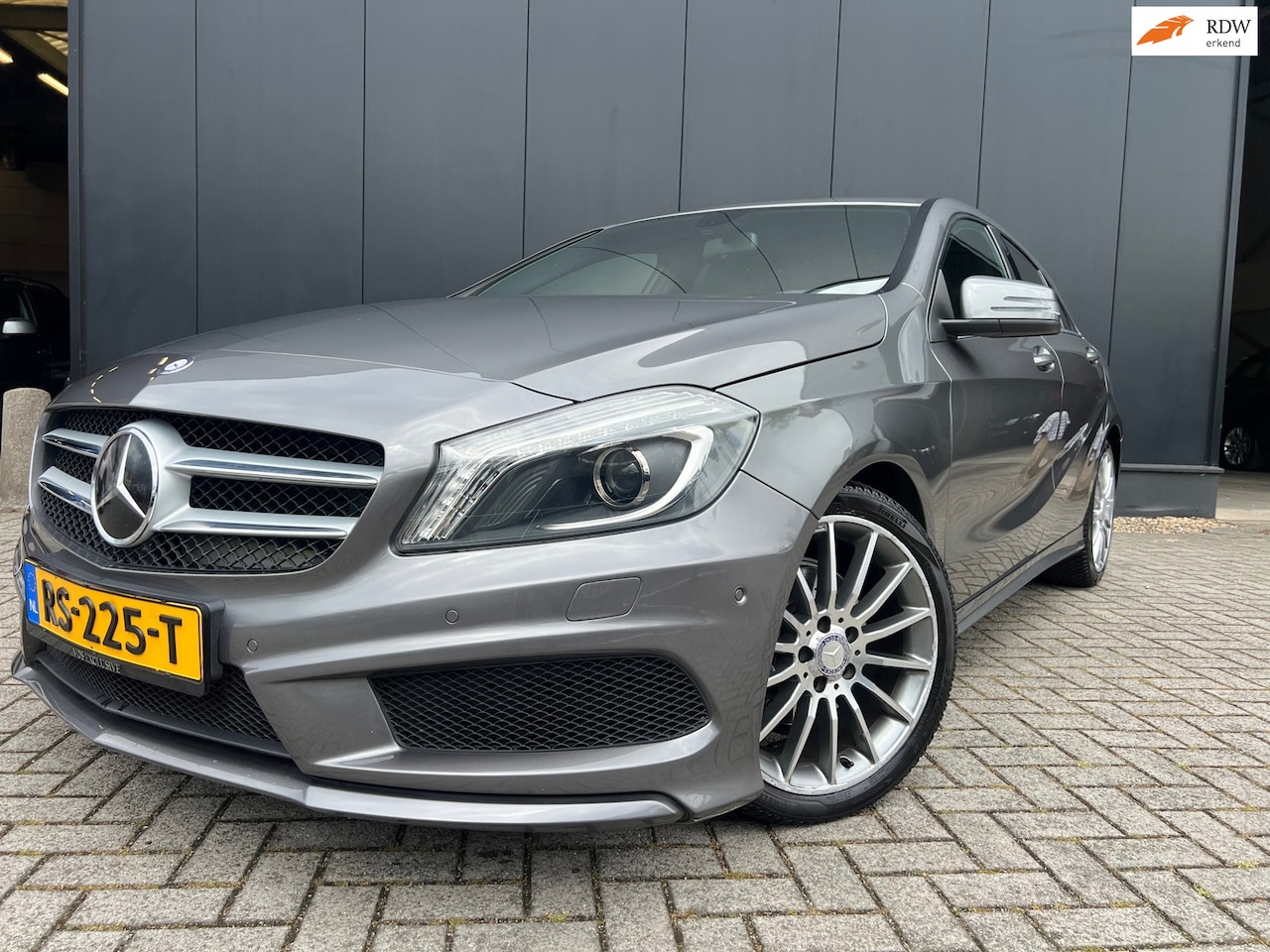 Mercedes-Benz A-klasse - 180 Amg '13 Aut/Leer/Navi/18'lmv/Compl historie - AutoWereld.nl