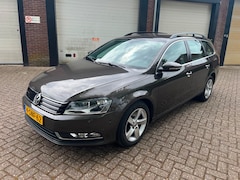 Volkswagen Passat Variant - 1.6 TDI BlueMotion Executive Edition CLIMA / CRUISE