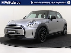 MINI Cooper - 1.5 136PK Camden Edition Keyless | Parkeerhulp | Navigatie | Climate control |
