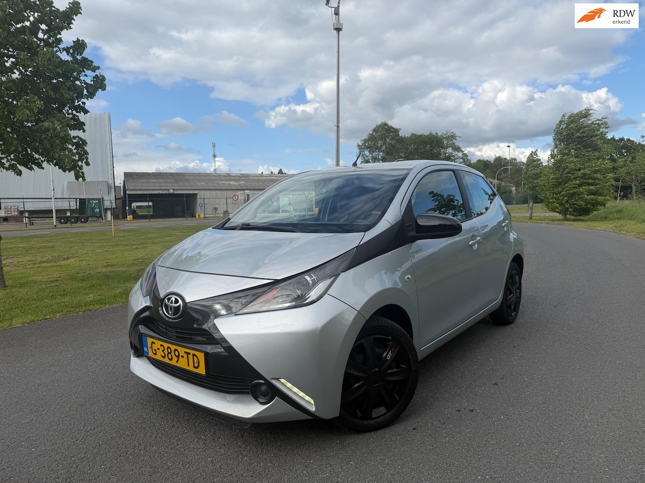 Toyota Aygo - 1.0 VVT-i x-cite 1.0 VVT-i x-cite - AutoWereld.nl