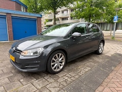 Volkswagen Golf - 1.2 TSI Trendline
