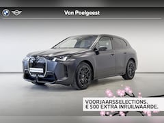 BMW iX - xDrive45 | Selections 500