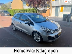 Kia Rio - Airco / Parkeersensoren achter / Nieuwe Distributieketting