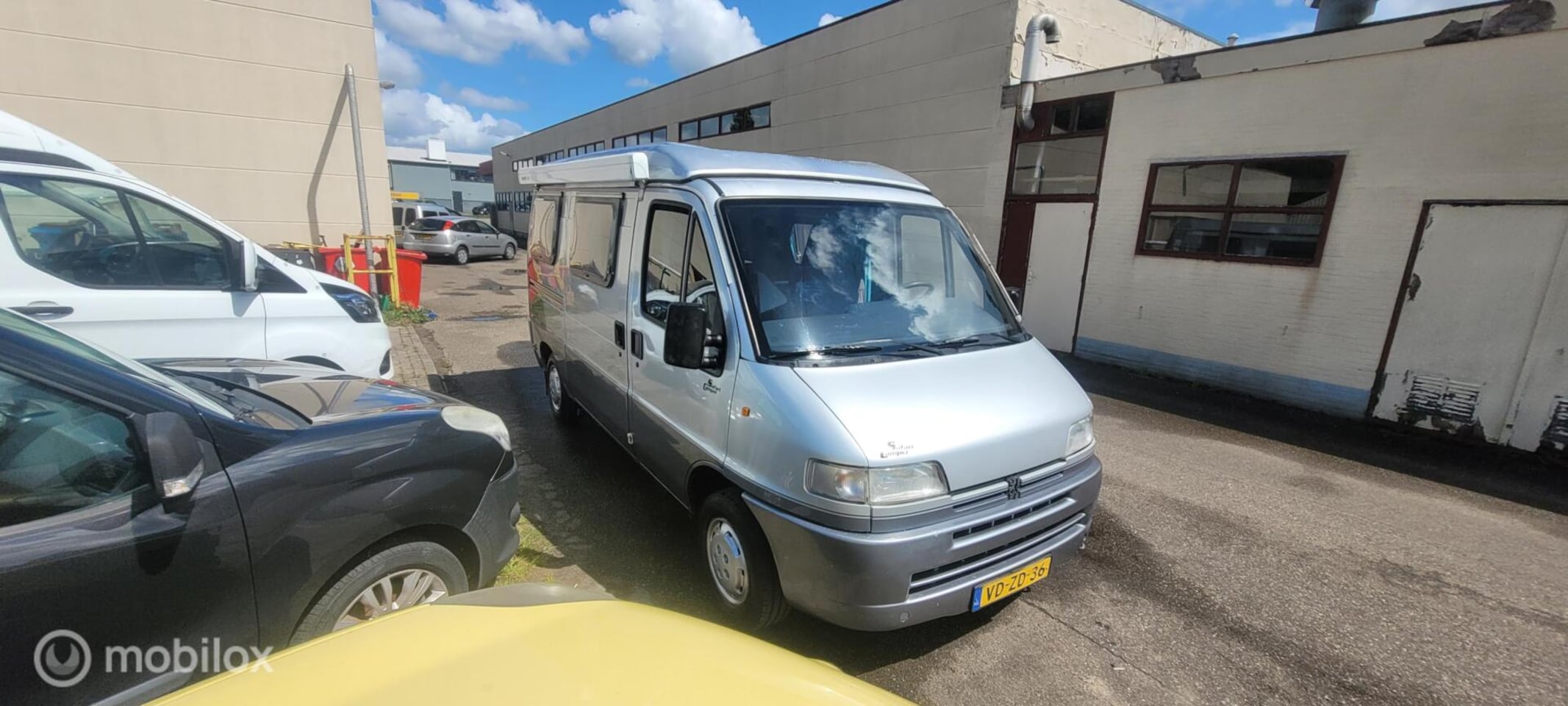 Peugeot Boxer - Bus 320 M TD 2.5 - AutoWereld.nl
