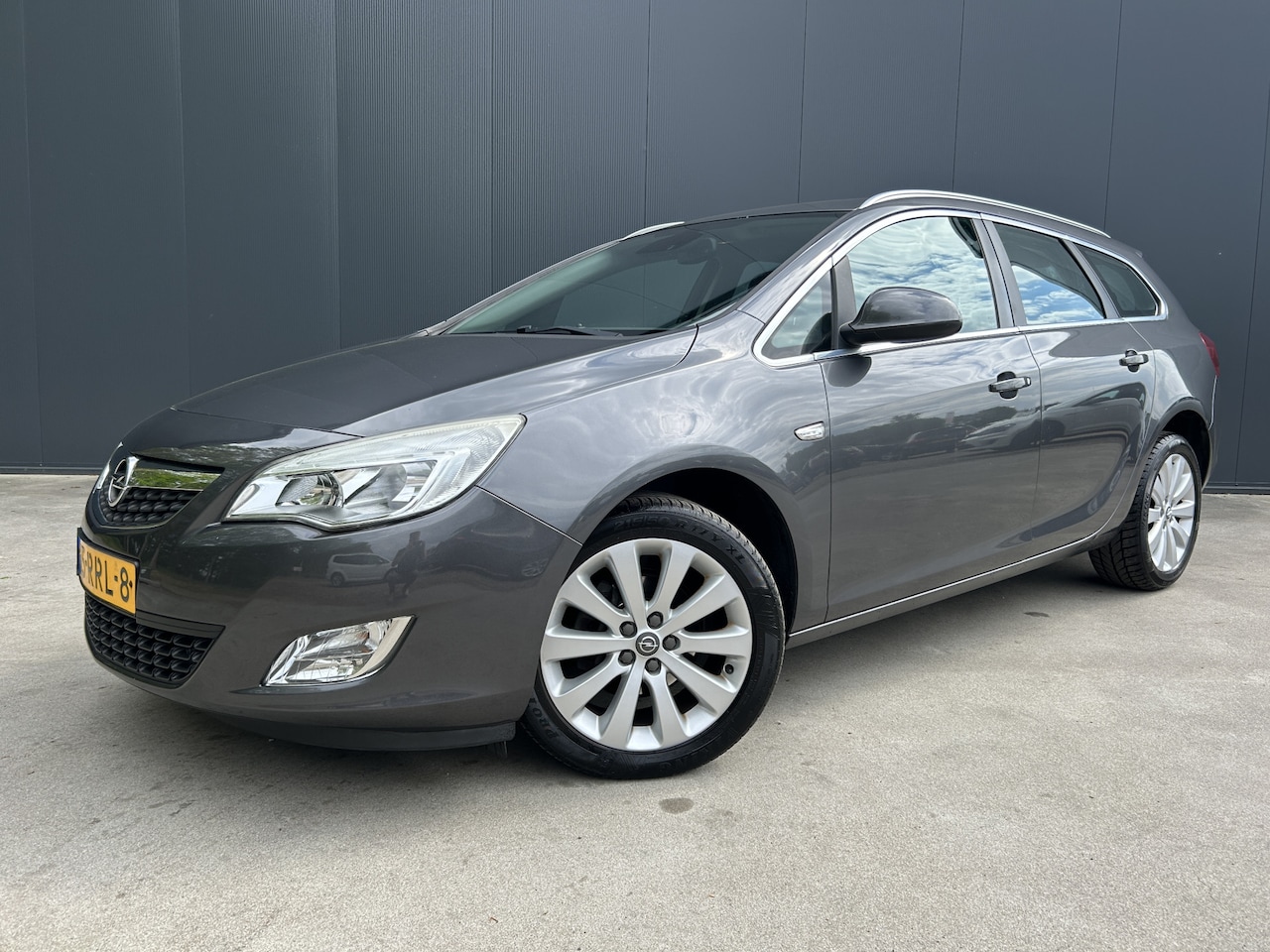 Opel Astra Sports Tourer - 1.4 Cosmo NAVI CRUISE ECC LMV - AutoWereld.nl