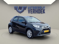 Toyota Aygo X - 1.0 VVT-i MT Play NL Auto - All Season Banden - Carplay