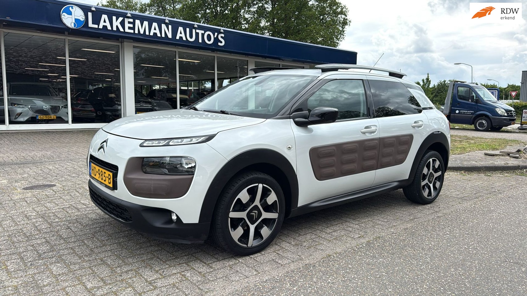 Citroën C4 Cactus - 1.2 AUTOMAAT Shine Pano Navi Leder Whiteline Huurkoop Inruil APK Garantie - AutoWereld.nl