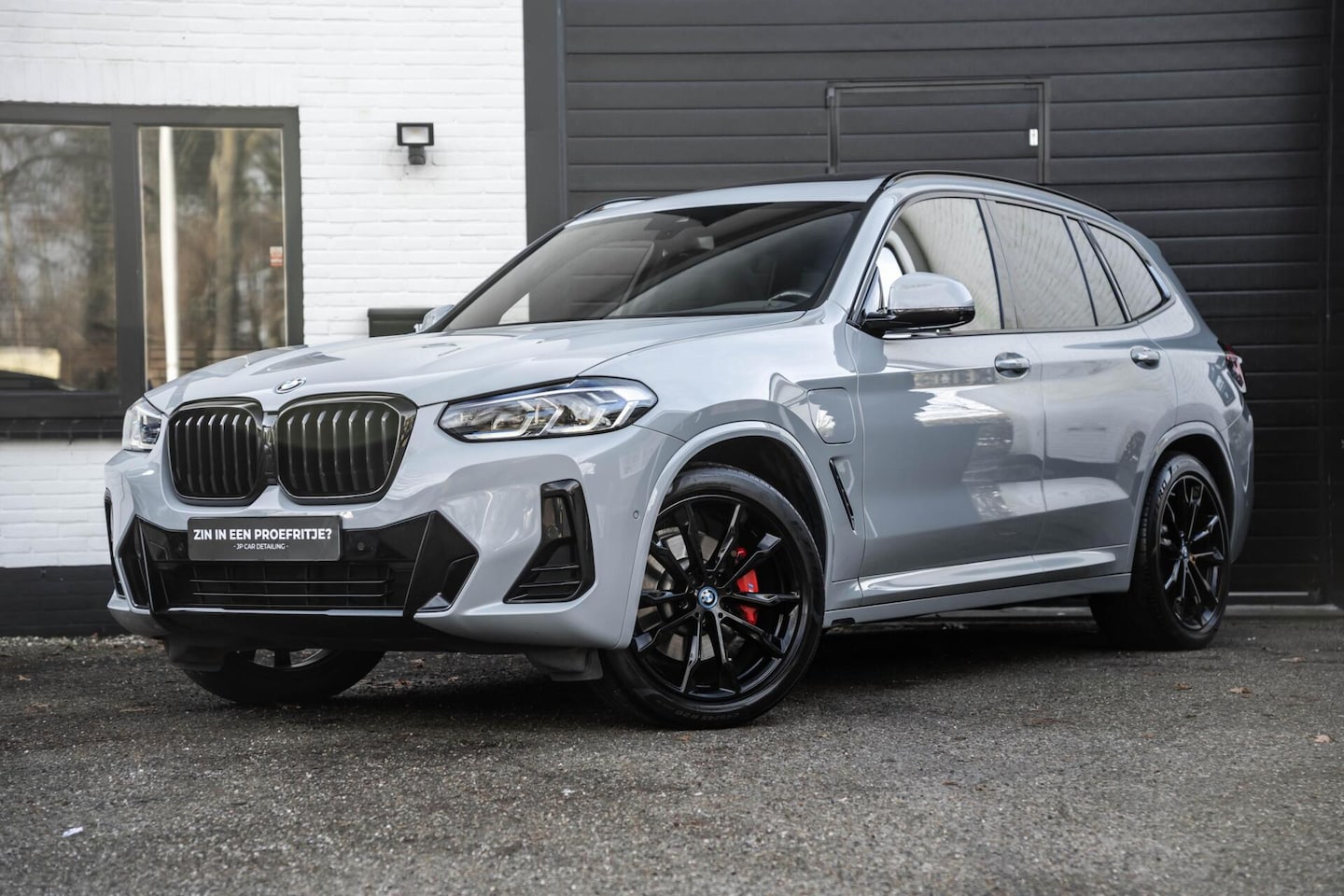 BMW X3 - XDrive30e M-sport Brooklyn Grau M Zetels 360 Pano HU - AutoWereld.nl