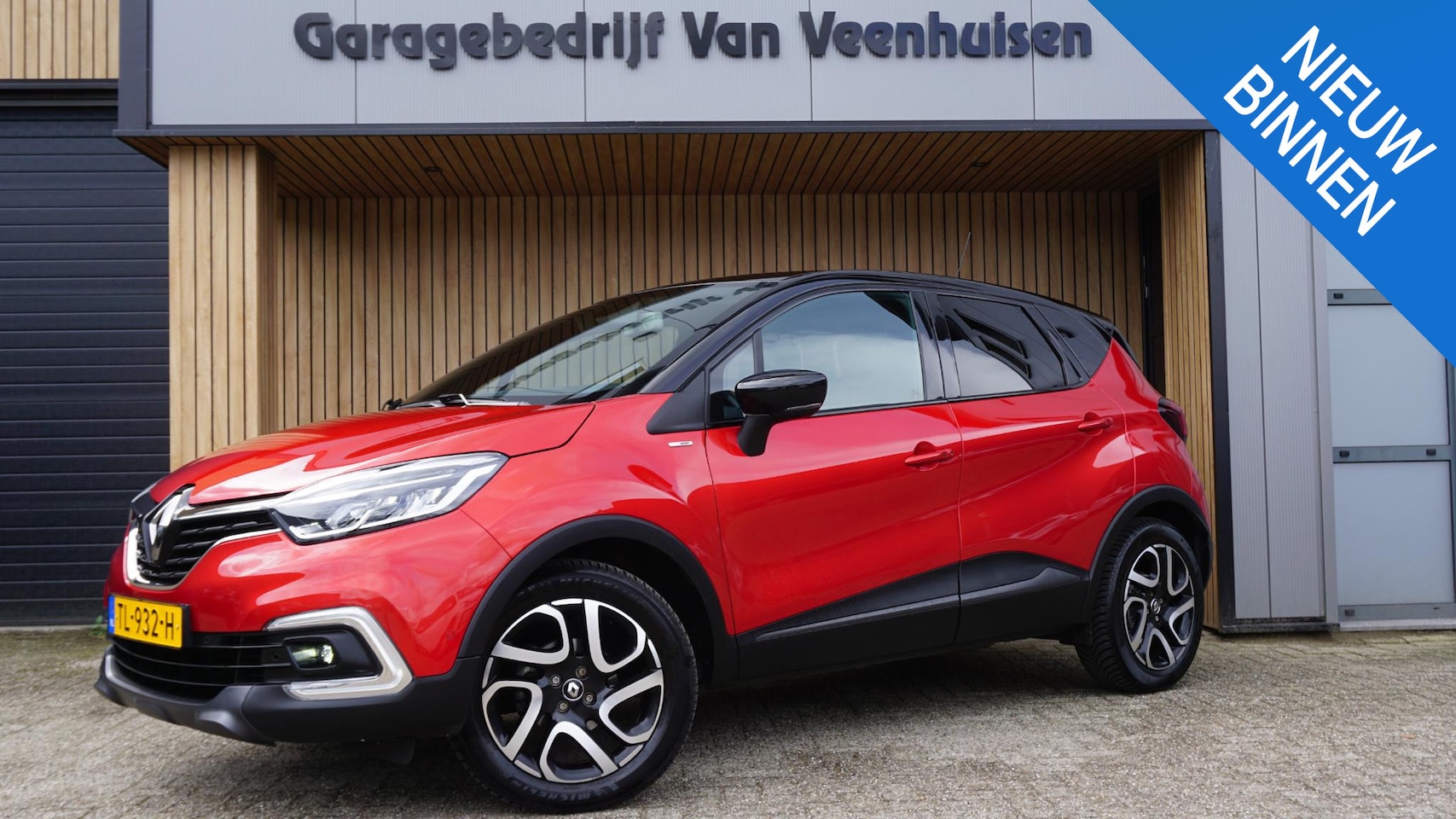 Renault Captur - 0.9 TCe 90pk Bose LED Navi Keyless Trekhaak 17inch LM 78852km! *NL auto* - AutoWereld.nl