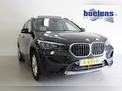 BMW X1 - sDrive18i High Executive | PANO-DAK | CARPLAY | AFN-TRHAAK | CRUISE | NAVIGATIE | DAB-RADI