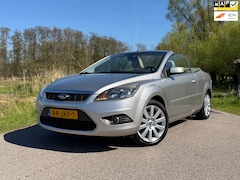 Ford Focus Coupé-Cabriolet - 2.0 Titanium Automaat Leder slechts 130.209 km Navi Stoelverwarming Clima PDC Cruise Goed
