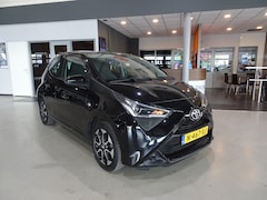 Toyota Aygo - 1.0 VVT-i X-Cite | CarPlay | Lichtmetalen Velgen