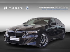 BMW i5 - eDrive40 | Cruise Control Adaptief met Stop&Go | Glazen Panoramadak | Head-Up Display | Ic