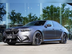 BMW M5 - 4.4 V8 Frozen Black / Bowers & Wilkins