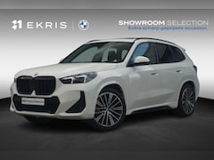 BMW X1 - sDrive20i M Sport Pro / Trekhaak / Panoramadak / Keyless entry / Adaptieve LED koplampen /