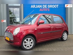 Daihatsu Trevis - 1.0 5Drs Elec pakket, LM Velgen Zeer zuinig Momo