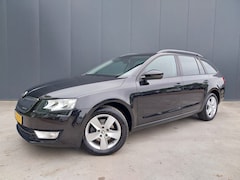 Skoda Octavia Combi - 1.6 TDI Greenline Businessline CRUISE ECC TREKHAAK NAVI